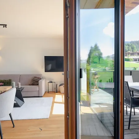 Stunning Mountain Views Sauna Walk To Lift *